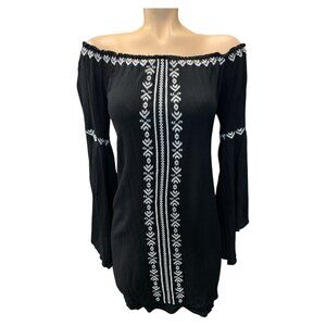 Cecico Offshoulder Size M